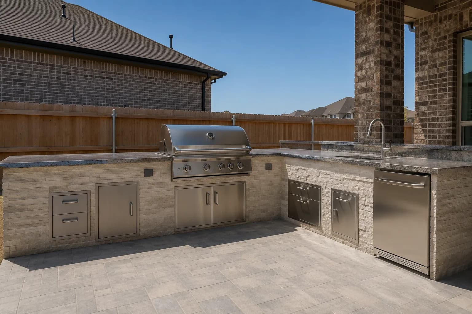 Outdoor Kitchen